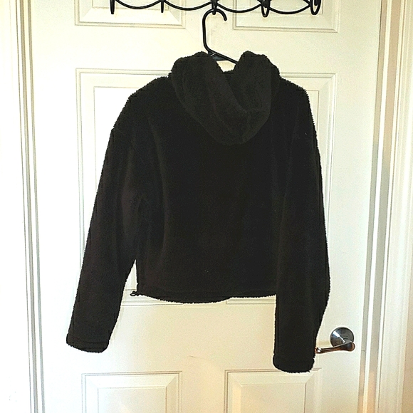 Victoria Secret's PINK Sherpa Black Crop Hooded Jacket, Sml - Picture 4 of 6